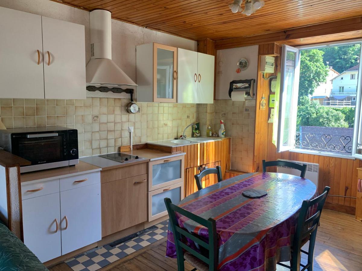 Joli Appartement Dans Une Maison Ancienne Ax-les-Thermes Zewnętrze zdjęcie