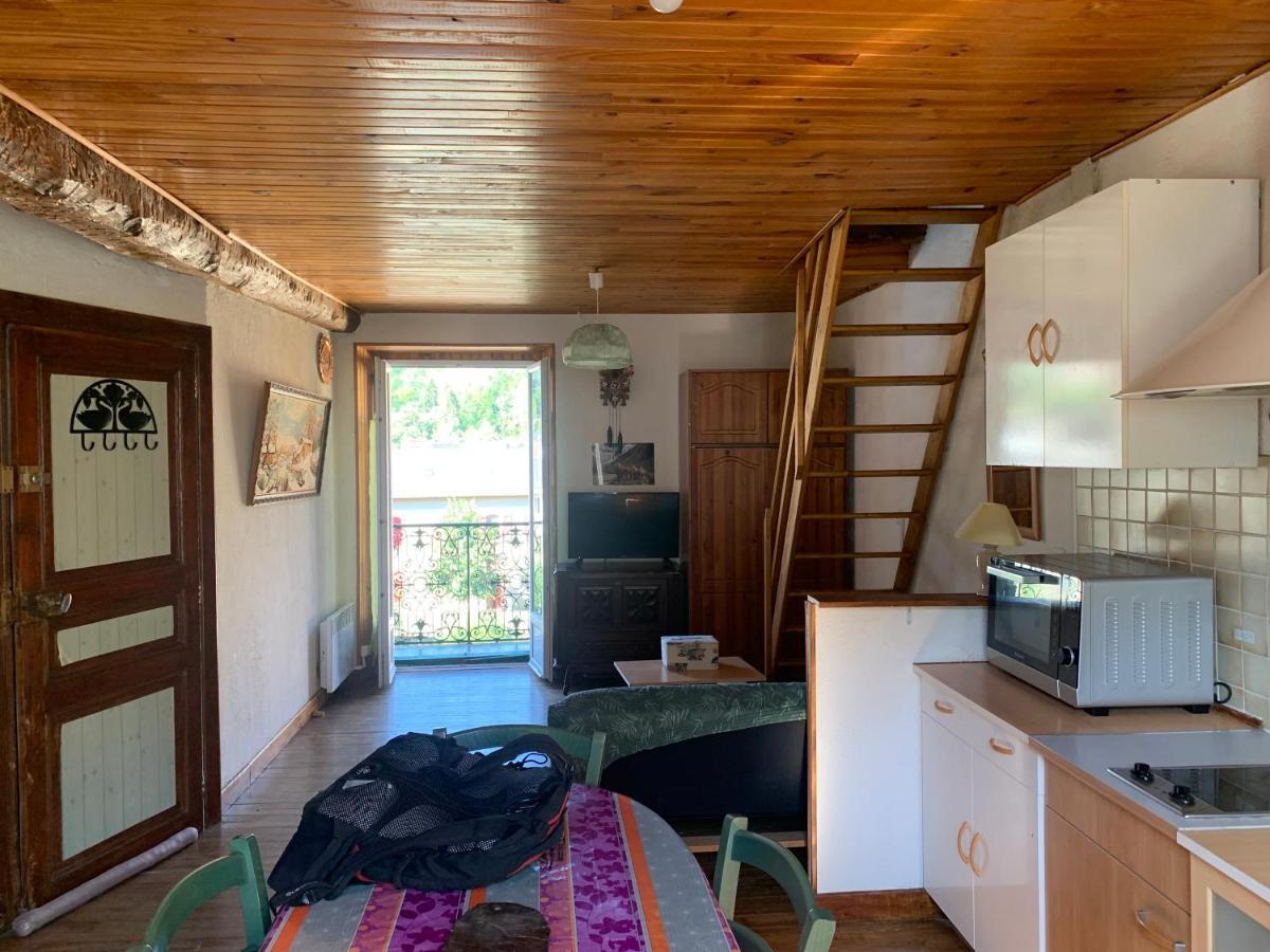 Joli Appartement Dans Une Maison Ancienne Ax-les-Thermes Zewnętrze zdjęcie